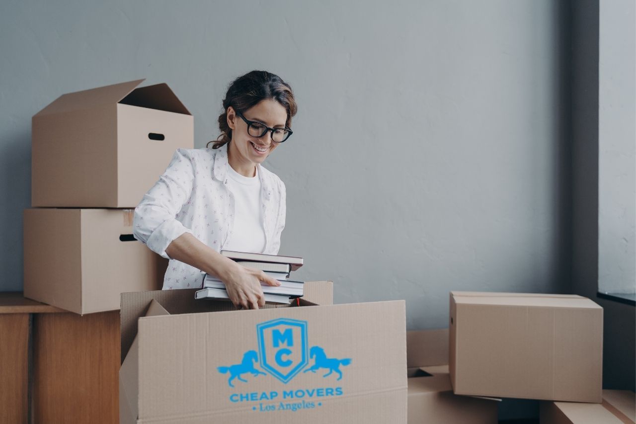  How to pack books for moving? Ultimate Guide