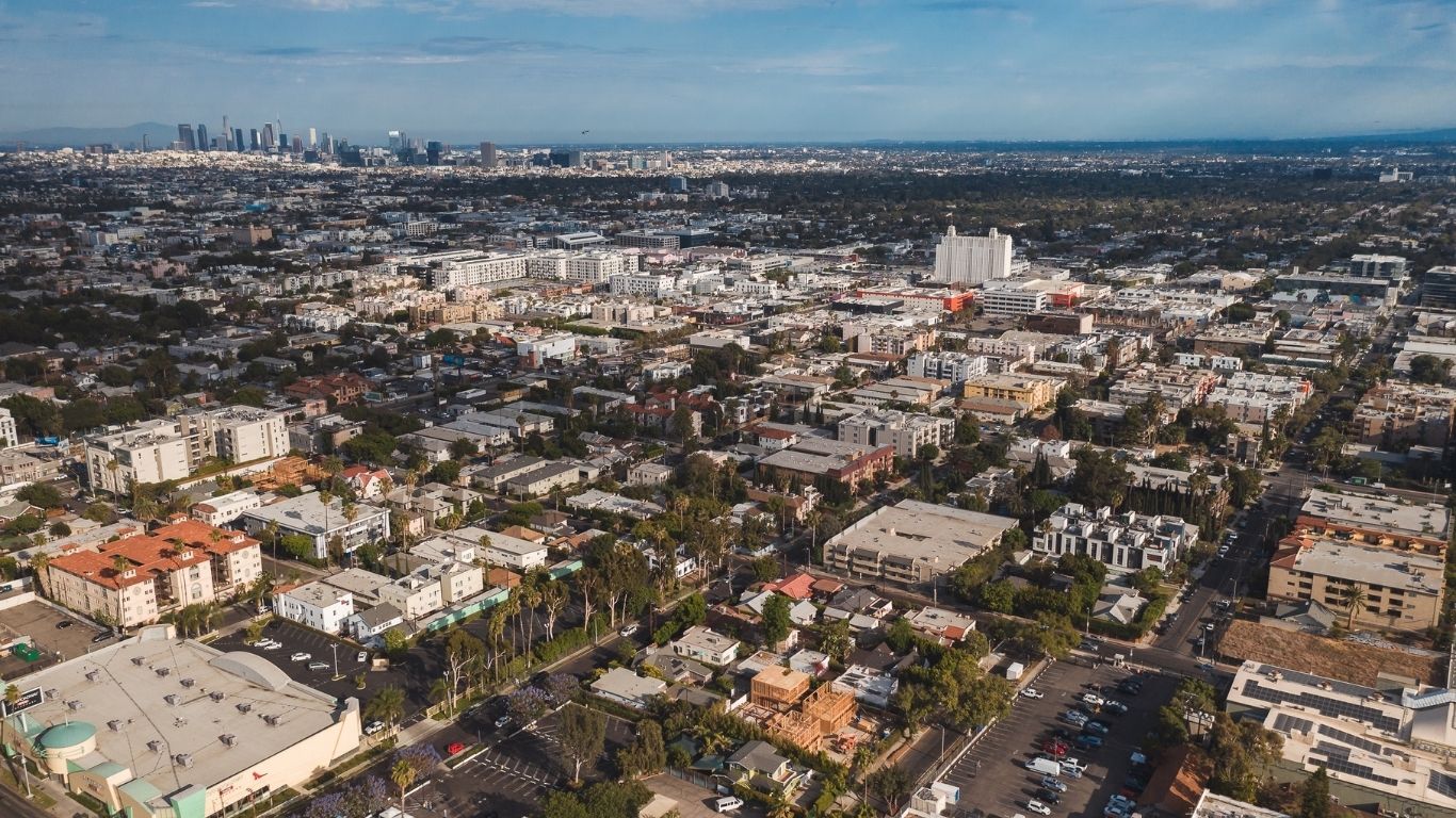  Los Angeles Moving Company Reviews: Find the Best Movers Near You