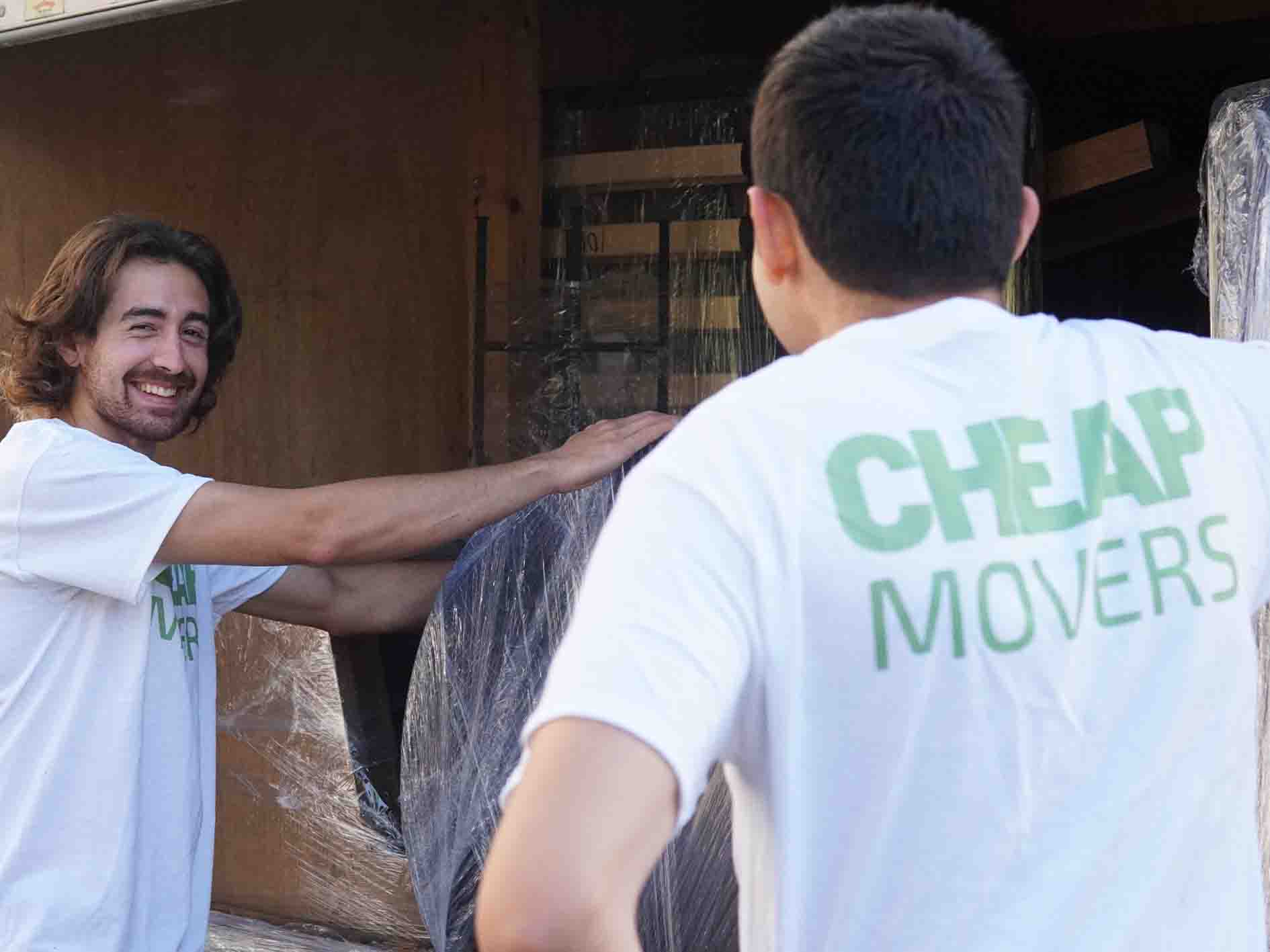  How to Safely Pack Christmas Decorations?